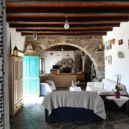 Paros Traditional Villa Pounda