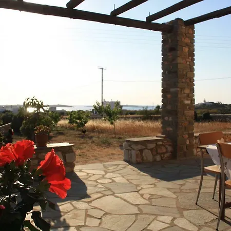 Paros Traditional * Pounda